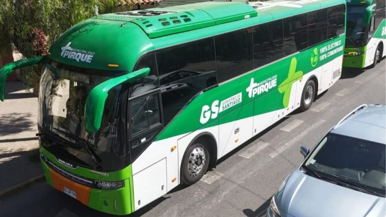 Municipio de Pirque presenta nuevos buses eléctricos para fortalecer las organizaciones comunitarias