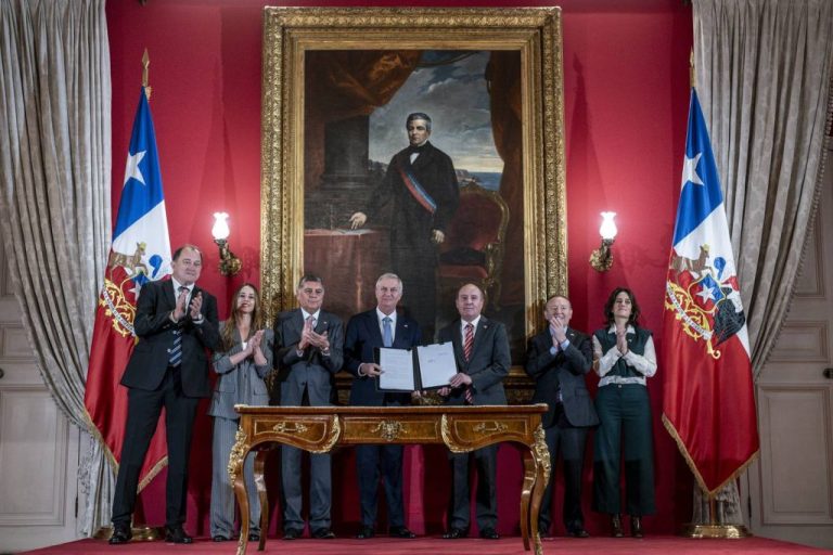 Megarreforma de Reconstrucción en Chile: El histórico pacto entre el Gobierno y el PDG que redefine el alivio económico El histórico pacto entre el Gobierno y el PDG