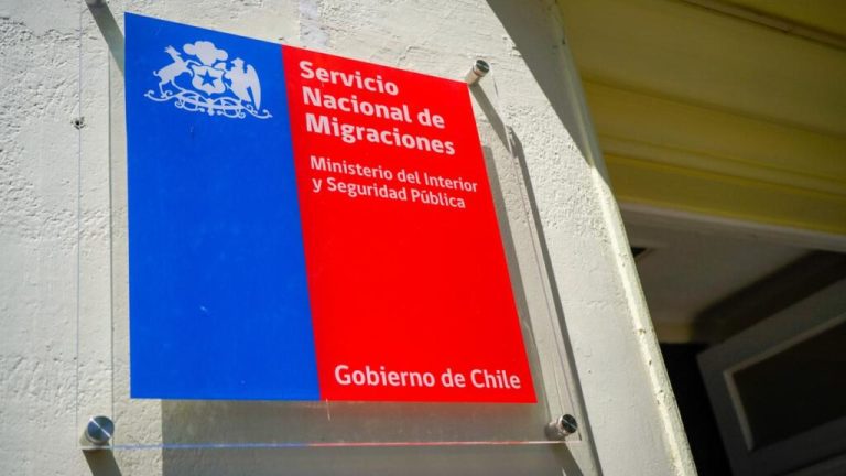 Gobierno anuncia fiscalización a empresas que contraten migrantes en situación irregular