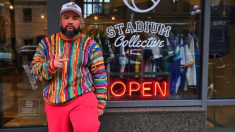 Puentealtino triunfa en Estados Unidos con tienda vintage inspirada en la comuna, la micro 210 y la cordillera