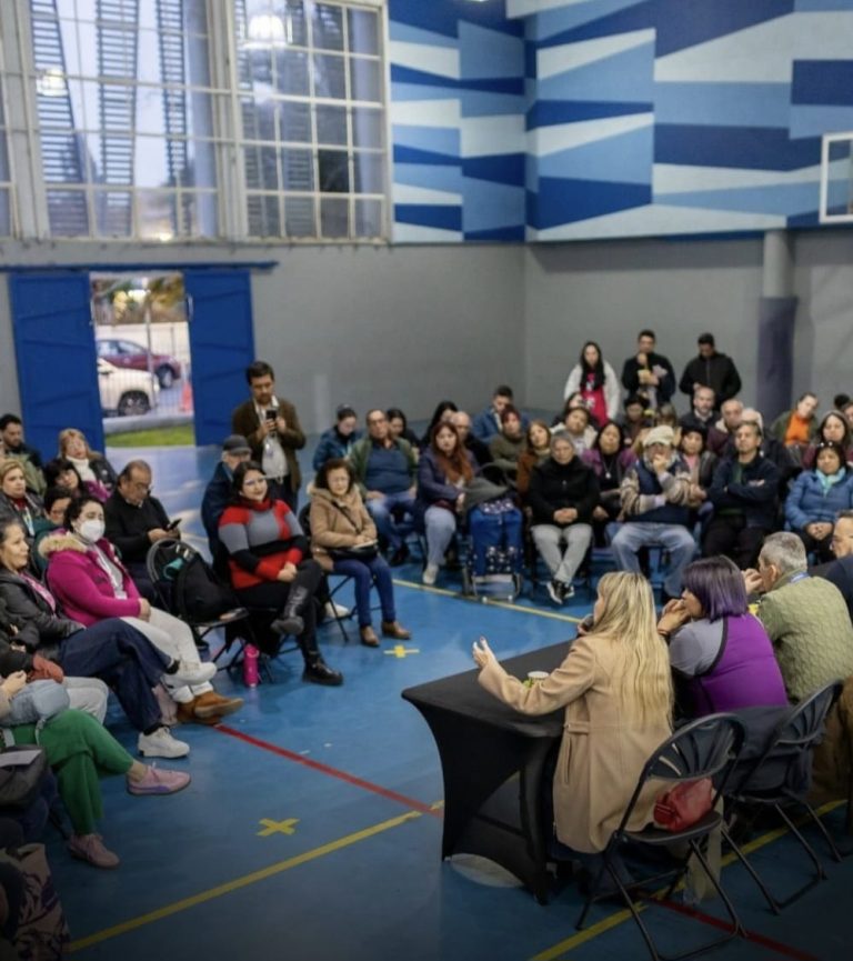 Defensa de la salud pública reúne a organizaciones y usuarios en Puente Alto