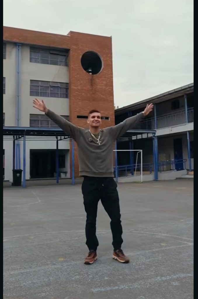 Joseph “El Ruso” Cherkashyn vuelve a su liceo: el orgullo de Puente Alto regresa a sus raíces