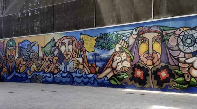 Rayemos la cancha: abren convocatoria nacional para crear un mural artístico en Puente Alto