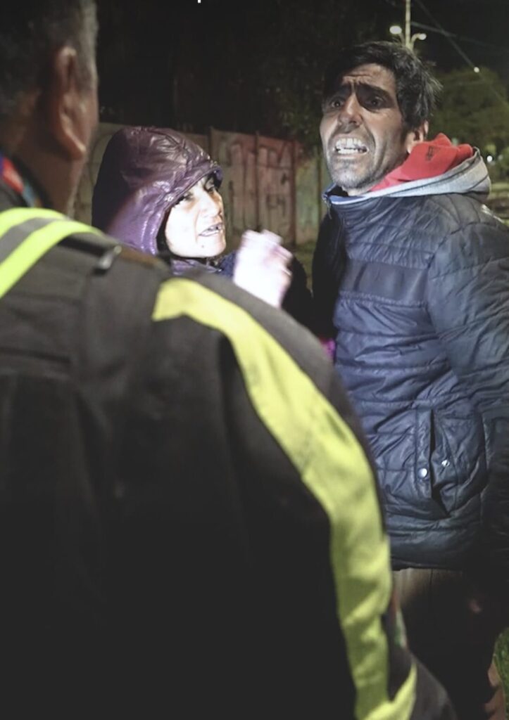 Operativos de seguridad nocturnos en Puente Alto terminan con agresiones y una detención