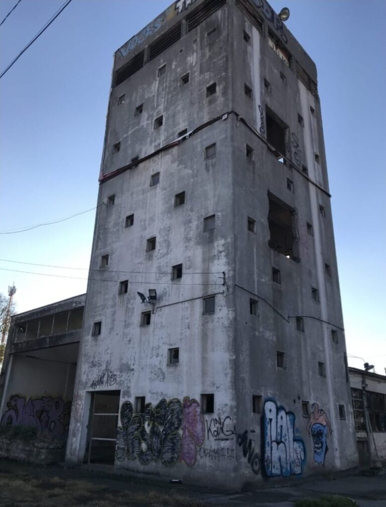 Ex Farmoquímica del Pacífico: el desconocido edificio que guarda la memoria industrial de Puente Alto