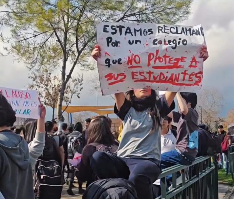 Inteligencia artificial genera preocupación en colegio de Puente Alto y activa operativo de seguridad