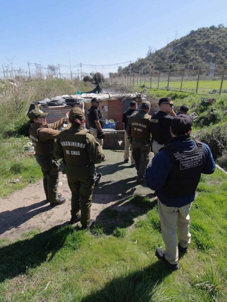 Retiro de rucos en Lomas de Eyzaguirre permite recuperar espacios públicos